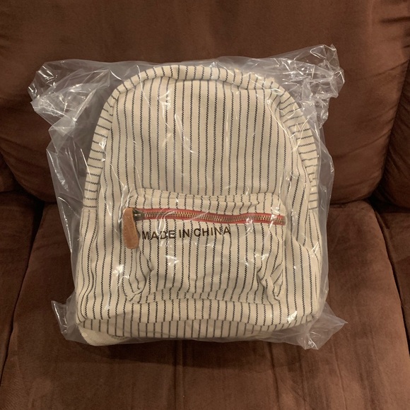 2 Pack Hearth & Hand with Magnolia Mini Backpack - Picture 3 of 8